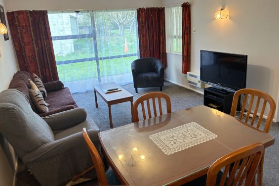 2-Bedroom Unit - lounge