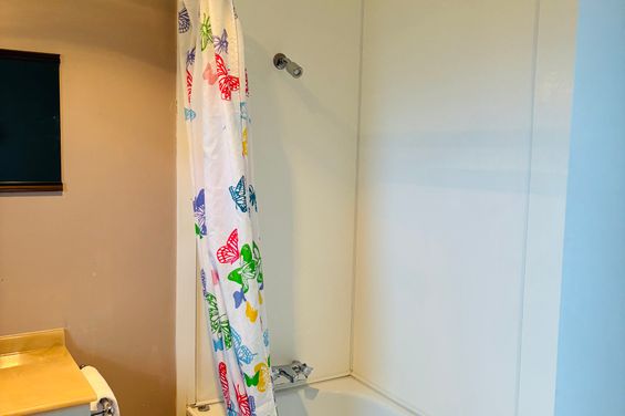 1-Bedroom Unit - bathroom