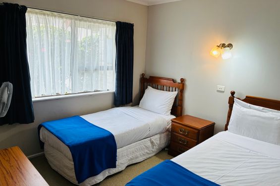 1-Bedroom Unit - beds
